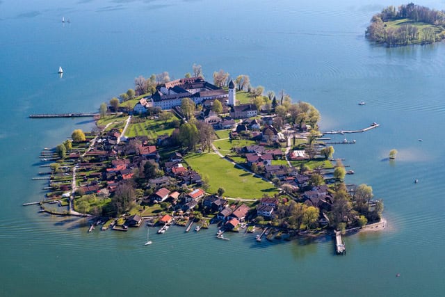 chiemsee fraueninsel pano